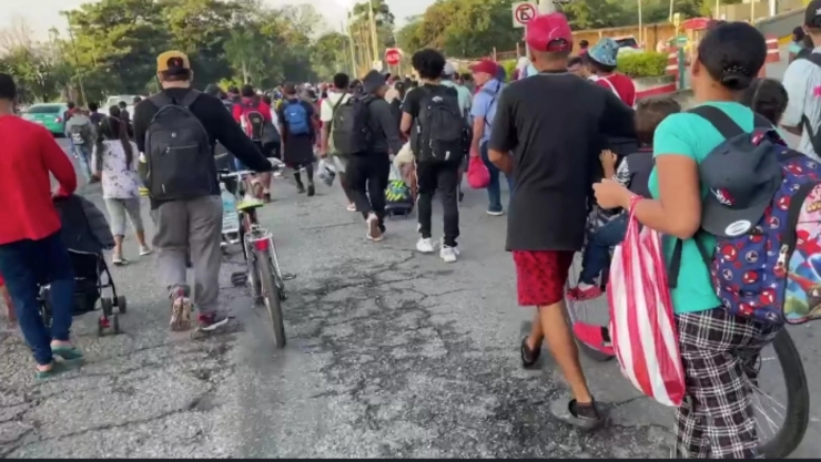 Caravana-migrante-emprenden-nuevo-éxodo-desde-Chiapas-rumbo-al-norte