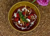 Sopa de frijol con chistorra