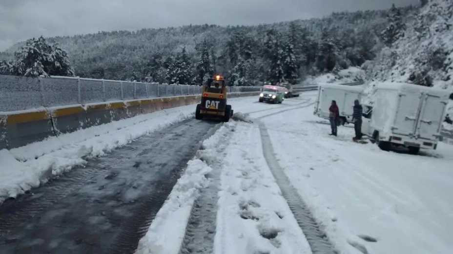 Caminos y Puentes Federales de Ingresos y Servicios Conexos (Capufe) abrió 2 carriles de la Autopista México-Puebla