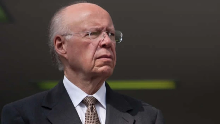 El rector señaló que la Universidad no desea profundizar en problemas, pero busca que se haga justicia
