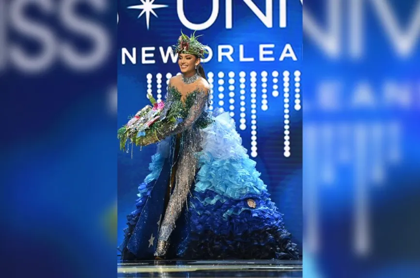 Las participantes llegaron al escenario en el Centro de Convenciones Ernst N. Morial de Nueva Orleans.