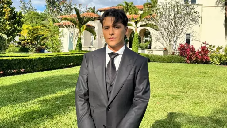 Christian Nodal se dislocó la mandíbula ¿Ya no podrá cantar_?