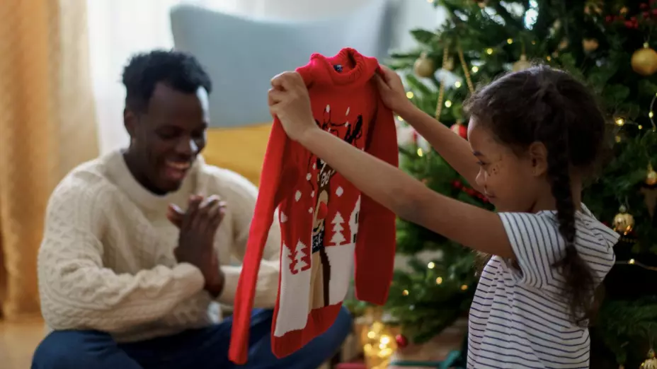 ¿Por qué se celebra el Día del Suéter Feo el 20 de diciembre?