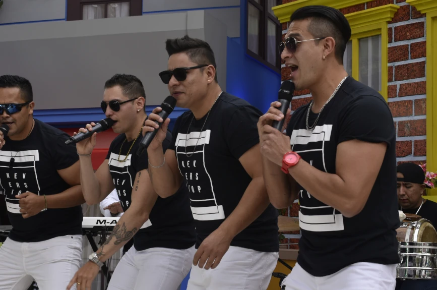 TRAFICANTES DEL MERENGUE