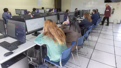 Ingenierías en donde se necesitan menos de 50 aciertos en el examen del IPN