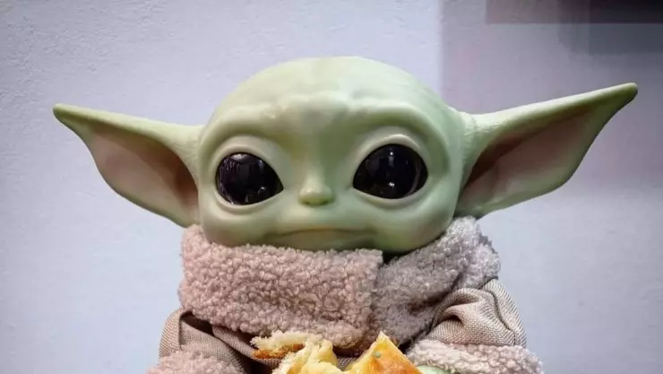 La Rosca de Reyes Galáctica con muñecos de Baby Yoda llega a la CDMX