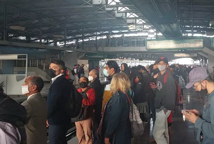 Metro CDMX: Retrasos en Línea B