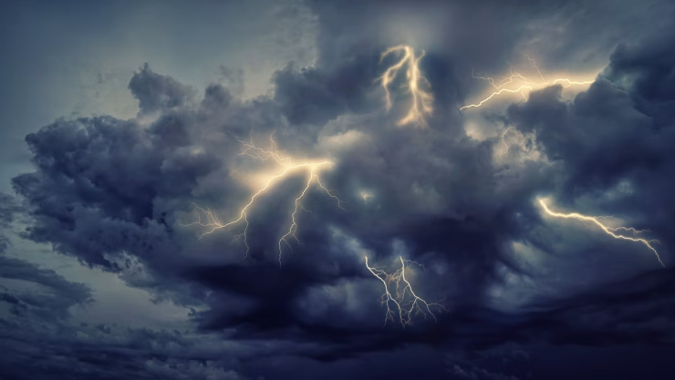 No guardes el paraguas: Alertan por lluvias eléctricas, rayos y fuertes vientos en BC
