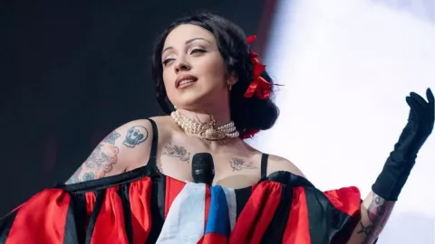 FOTOS: Ella es Mon Laferte, la “crush” de Belinda: “es hermosa y talentosa”