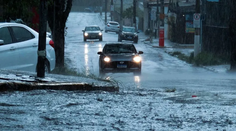 Alerta amarilla por lluvias y granizo en CDMX: ¿Qué alcaldías serán afectadas este martes?