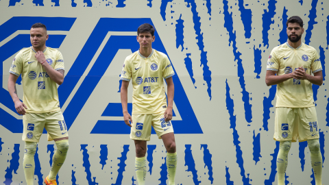 Jonathan Rodríguez, Jurgen Damm y Néstor Araujo con el América