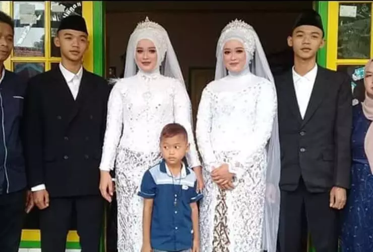 boda gemelos indonesia .jpg