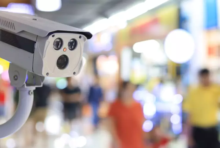 Está prohibido instalar cámaras de seguridad en estos lugares, según la ley