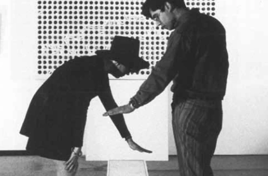 Instalación de la exposición Una Utopía de la Comunicación de Juan Downey