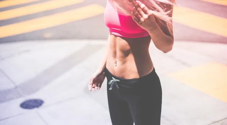 El truco para eliminar la grasa del abdomen en poco tiempo
