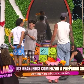 Granjeros preparan sus ofrendas para el Día de Muertos