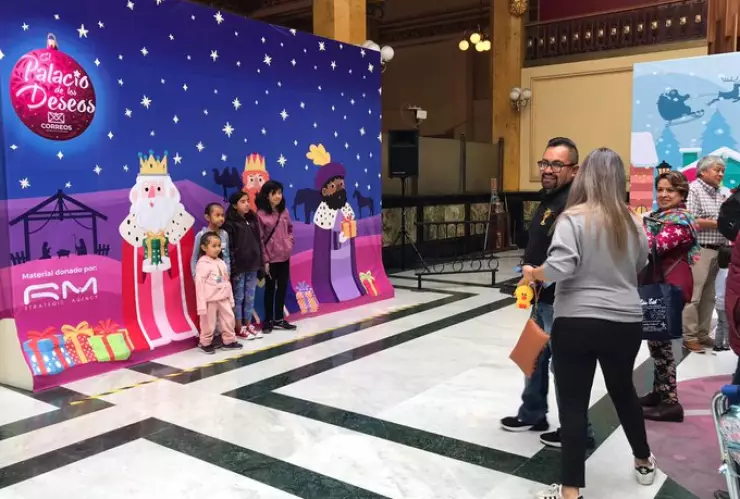 Carta a los Reyes Magos en el Palacio Postal