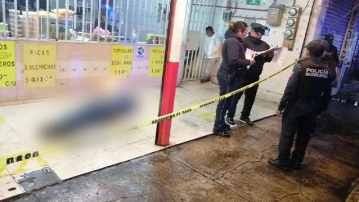 Un hombre murió asfixiado mientras comía una tortilla en Chalco, Estado de México.