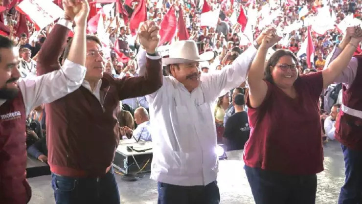 Armando Guadiana se registró este domingo 26 de marzo de 2023 como candidato a la gubernatura de Coahuila de la mano de Morena.