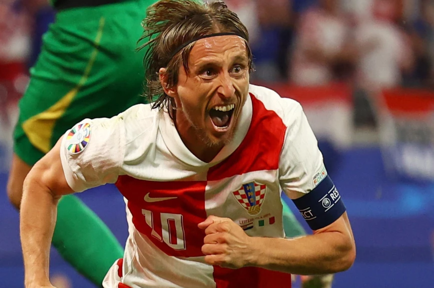El croata Luka Modric celebra el gol que le daba la ventaja a su selección