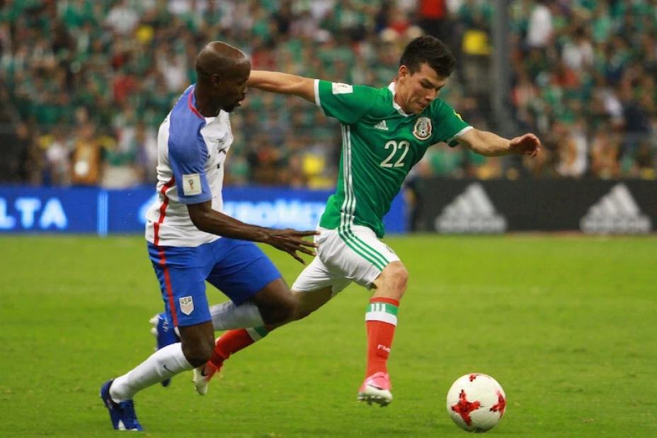 HIRVING LOZANO