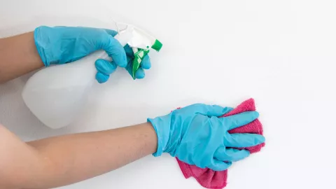 3 métodos para eliminar las manchas de aceite en las paredes por completo