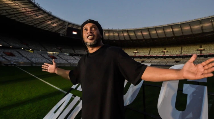 Ronaldinho, INE, credibilidad