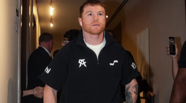 canelo vs mbilli ropa santos amari