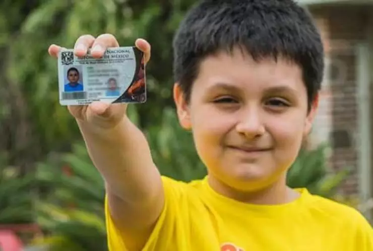 Niño de 12 años y su primer día de clases en la UNAM