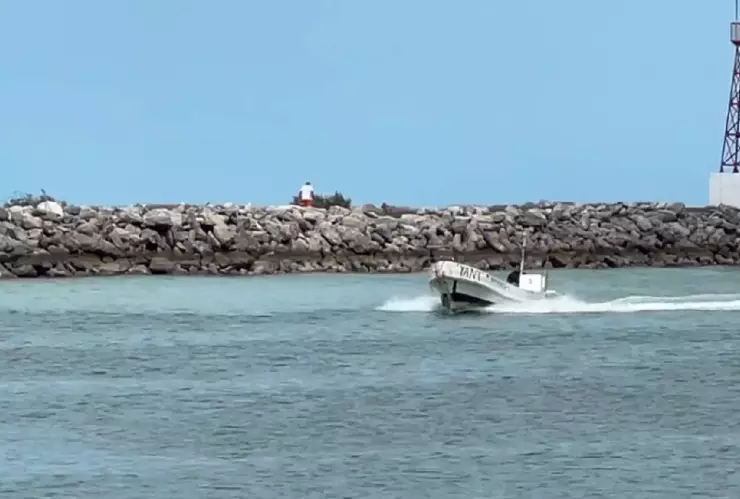 ÚLTIMO MOMENTO_ Cuerpo sin vida fue hallado flotando frente a El Cuyo