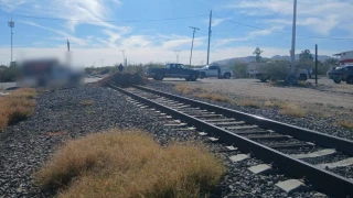 bloquean vías del tren