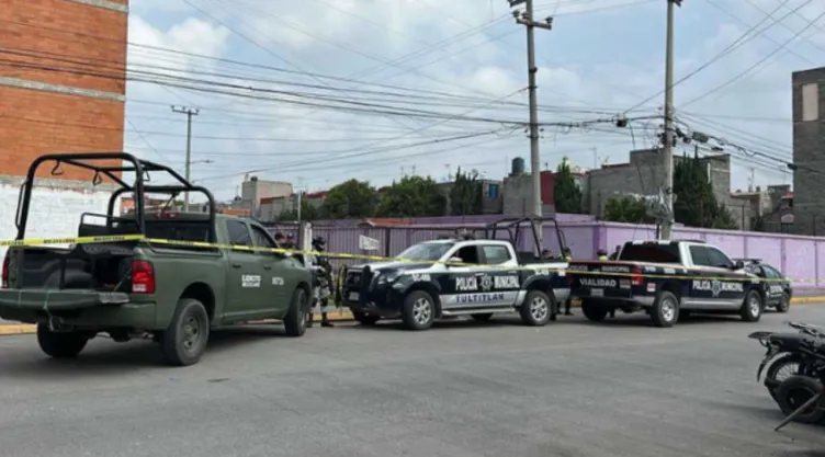 Matan a hombre y hieren a mujer tras dejar a su hijo en el kínder en Tultitlán