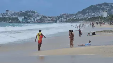 Olas elevadas en las costas de Guerrero