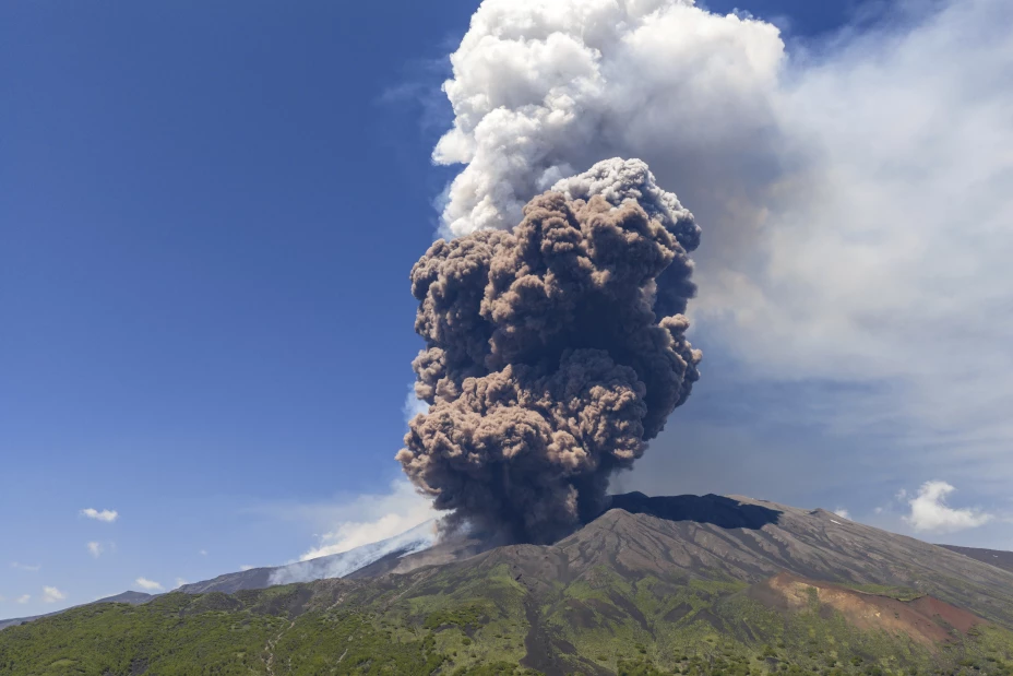 ITALIA-ETNA ERUPCIÓN