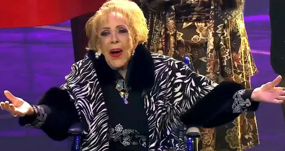 Silvia Pinal familiares se reúnen en el hospital ante delicado estado de salud.jpg