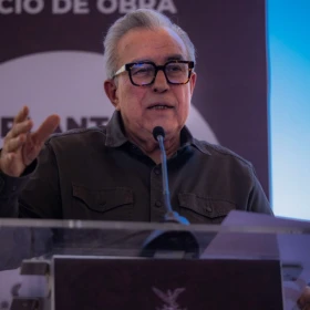 Foto de Rubén Rocha Moya, gobernador de Sinaloa.