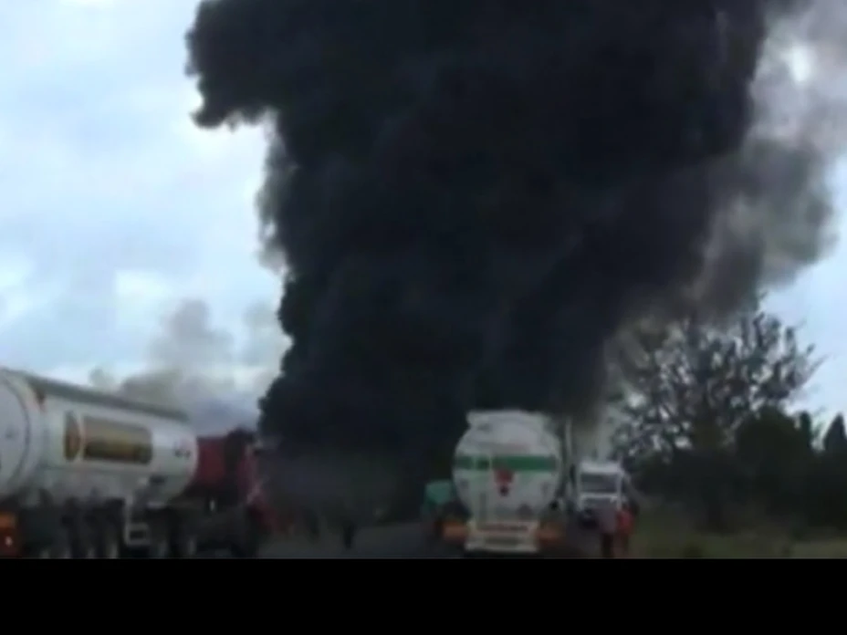 Incendio camión, Tanzania.