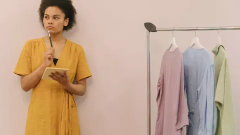 Cómo funciona la colorimetría y qué tonalidades favorecen a tu piel