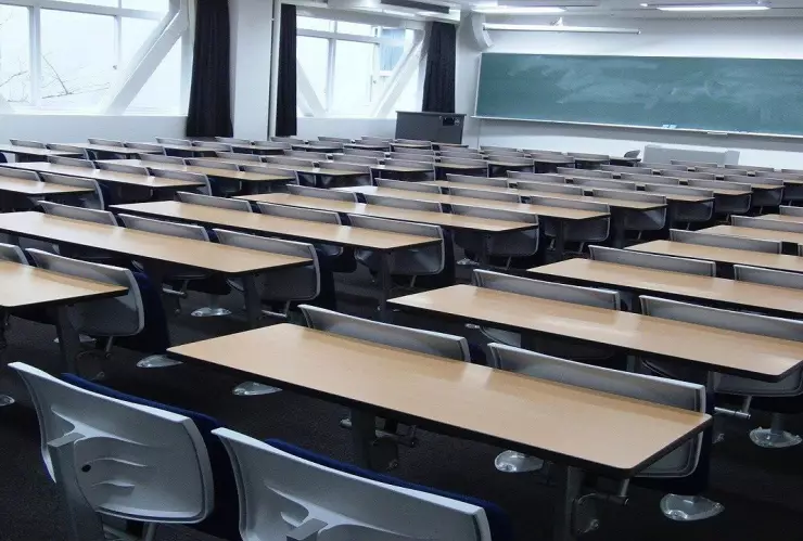 suspenden a maestra por pedir semen a sus estudiantes