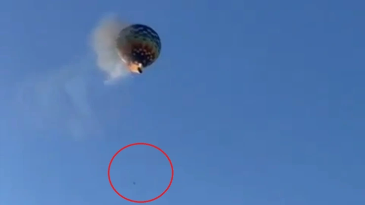 Globo aerostático se incendia y se cae en Brasil