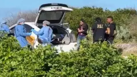 Hallan cuerpo sin vida al interior de un auto abandonado en Yucatán