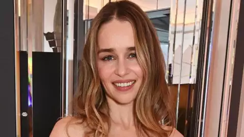 ¡De Khaleesi a la vida real! Así luce hoy Emilia Clarke, la actriz que interpretó a Daenerys Targaryen en ‘Game of Thrones’