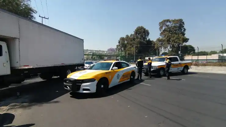Calzada de Tlalpan bloqueada.jpeg