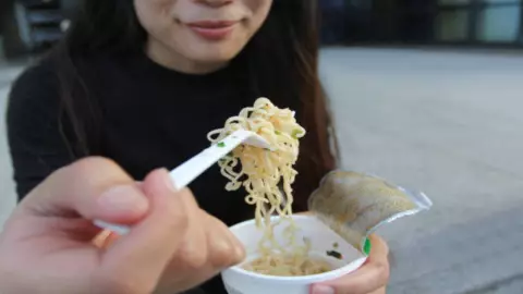 Esta es la VERDAD sobre las sopas instantáneas y su relación con la salud
