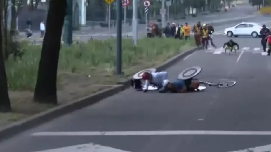 atletas paralimpicos caen en maratón cdmx