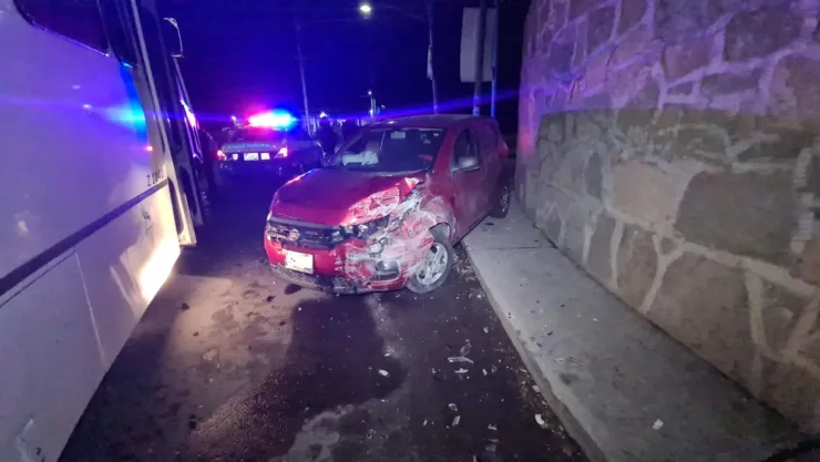 choque en canal de san juan del rio queretaro.jpg