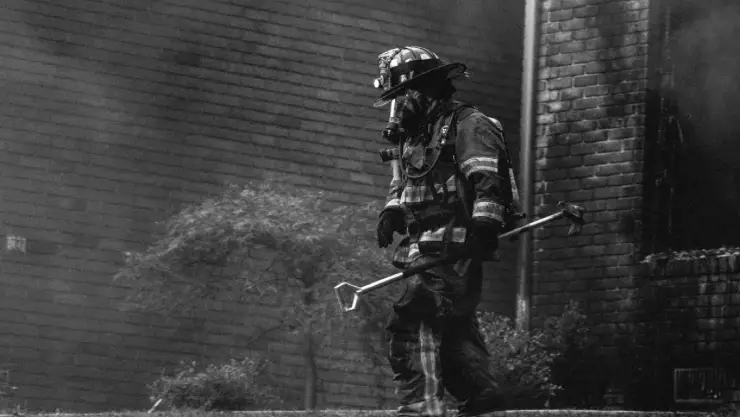 Por provocar un incendio a una casa habitación, ahora enfrenta a la ley