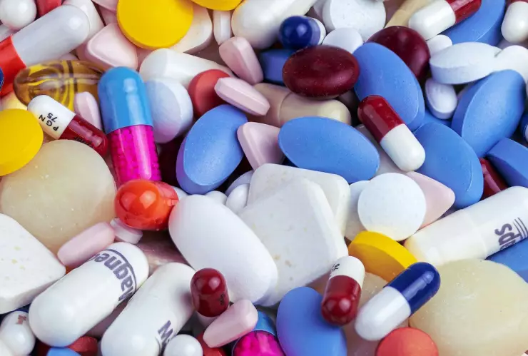 ¡Hasta 20 años! Buscan aumentar castigo por venta de medicamentos falsos