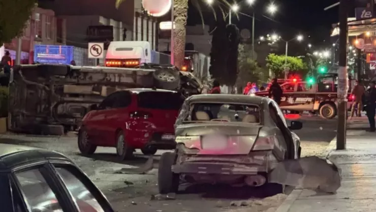 VIDEO FUERTE: Captan persecución y balacera en calles de Tecamachalco; escenas de pánico