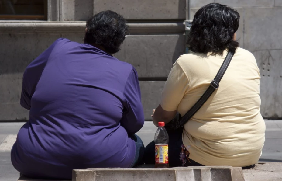 Las personas que padecen obesidad y sobrepeso bajan su rendimiento laboral en 50%